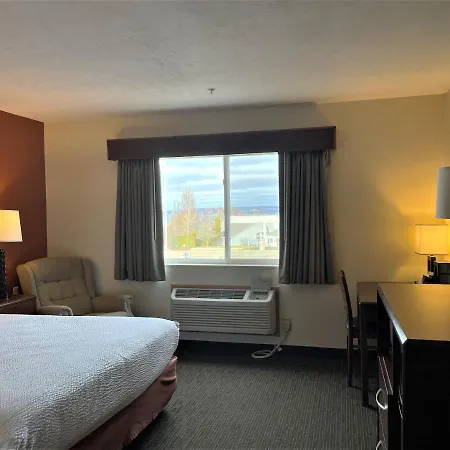 Quality Inn Petoskey-3