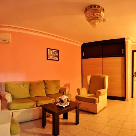 First Class Hotel-3
