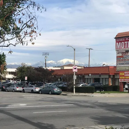 Eunice Plaza Motel-3