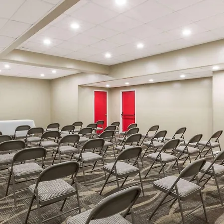 Ramada By Wyndham Yonkers-2