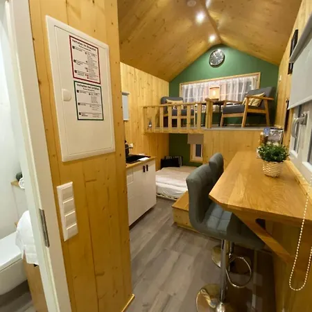 Tiny House Ahse im PIER9 Tiny House Hotel-3