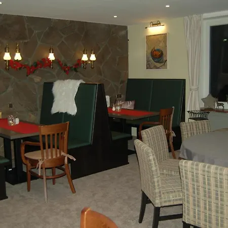 Hotel-Pension Maarblick-2