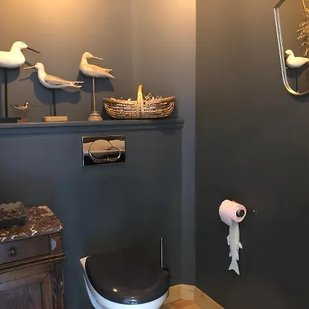 Maison M, chambre privée accès jardin piscine et jacuzzi près de La Rochelle-2