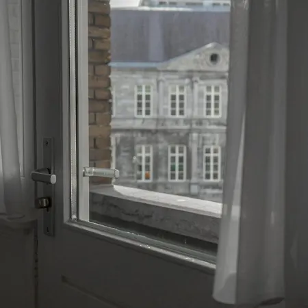 Hotel De La Bourse-3