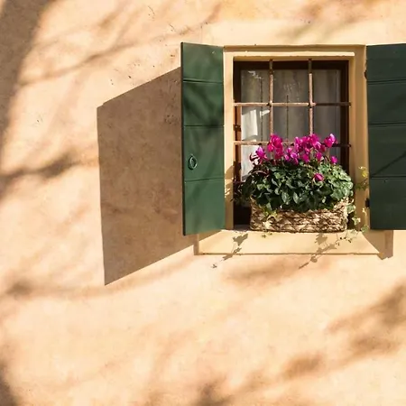 Hotel Donna Lucia-3