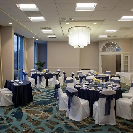Crowne Plaza Ventura Beach By Ihg-3