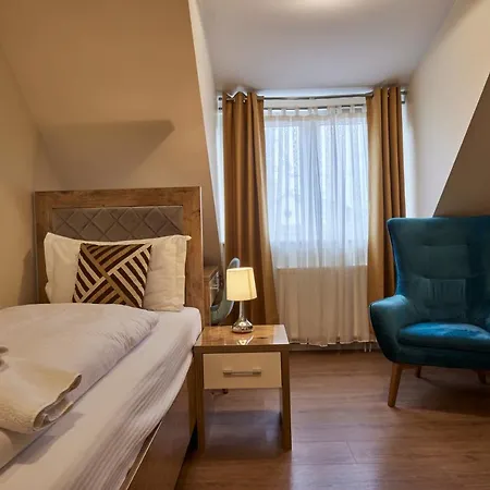 Hotel Isha-2