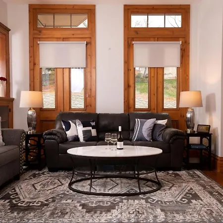 Riverboat Suites-2