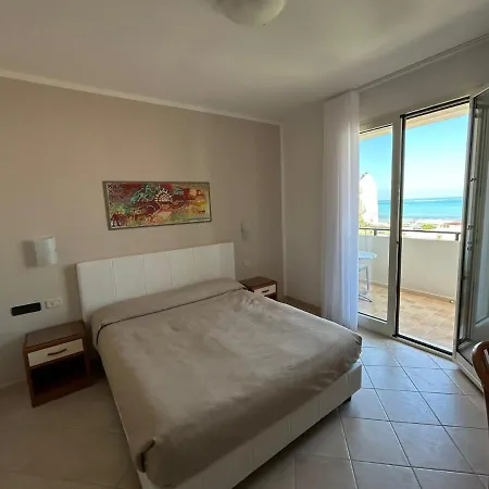 Bikini Hotel-3