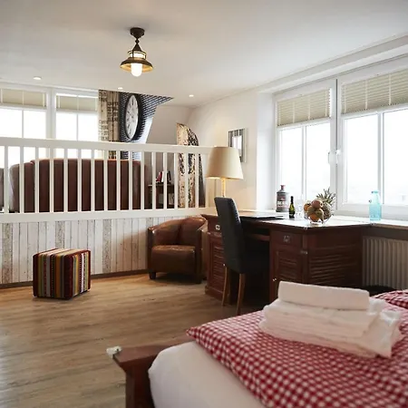 Bernstein-Hotel Bootshaus-2