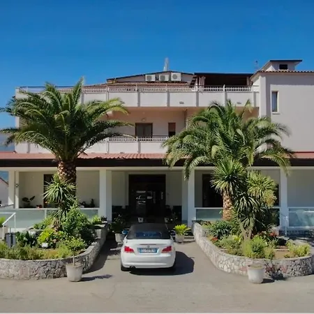Hotel Vallisdea-2