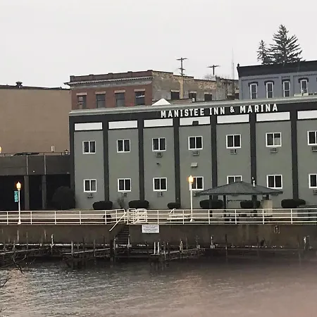 Manistee Inn & Marina-2