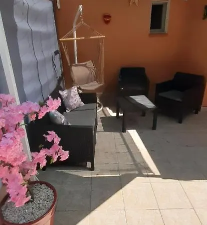CHEZ VERO - Chambre d'hôte privée - proche Cassis Ste Baume Marseille Le Castelet Agora - parking clos --3