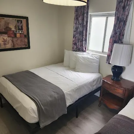 Yankee Clipper Resort Motel-3