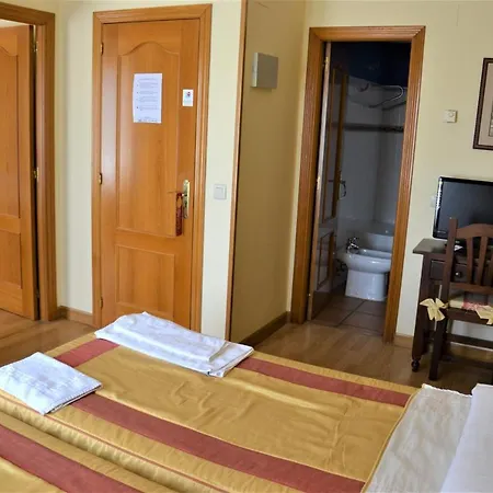 Hostal Infanta Doña Leonor-3