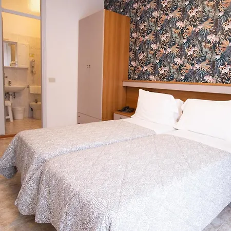 Hotel Crystal-2