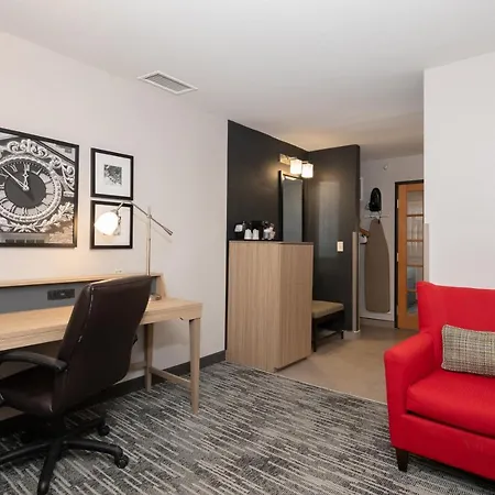 Country Inn & Suites By Radisson, Bloomington-Normal Airport, Il-2