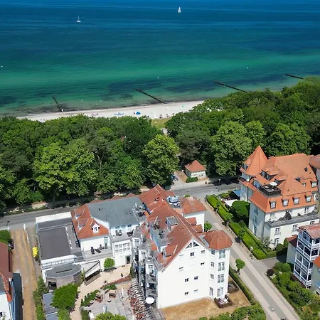 Hotel Am Strand-3