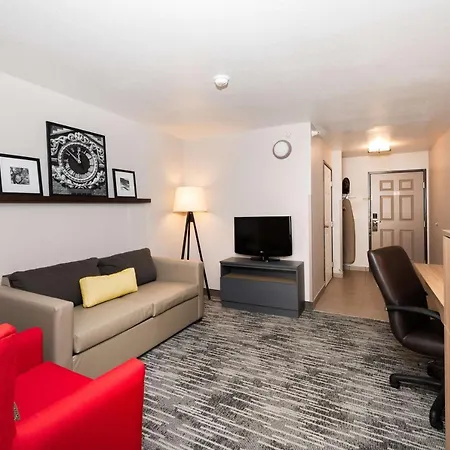 Country Inn & Suites By Radisson, Bloomington-Normal Airport, Il-2