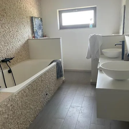 Maison Studio Monart-2