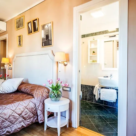 Hotel Centrale-3