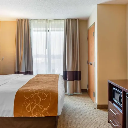 Comfort Suites Lancaster Amish Country-3