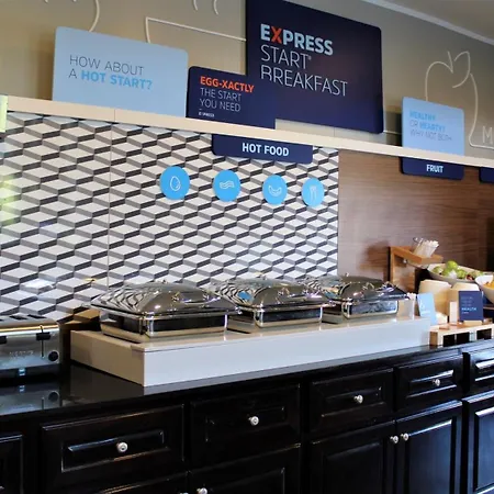 Holiday Inn Express Hotels & Suites Rockingham West By Ihg-3