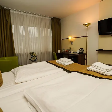 Hotel Scala Frankfurt City Centre-3