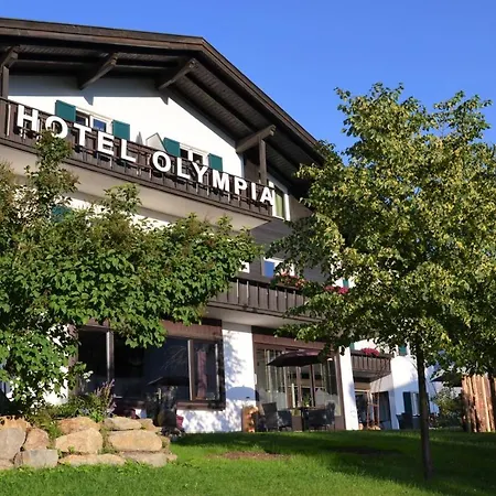 Boutique Hotel Olympia B&B-3