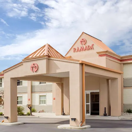 Ramada By Wyndham Angola/Fremont Area-3