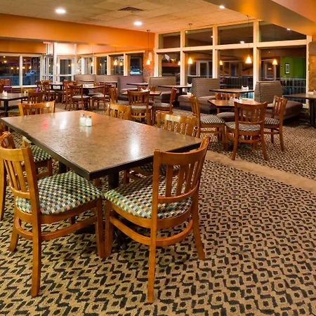 Holiday Inn Detroit Lakes - Lakefront By Ihg-3