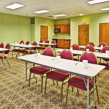 Holiday Inn Express Hotel & Suites Goshen By Ihg-3