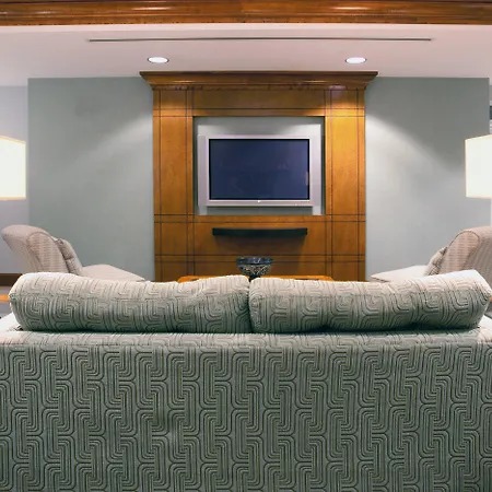 Holiday Inn Hotel & Suites Beckley By Ihg-2