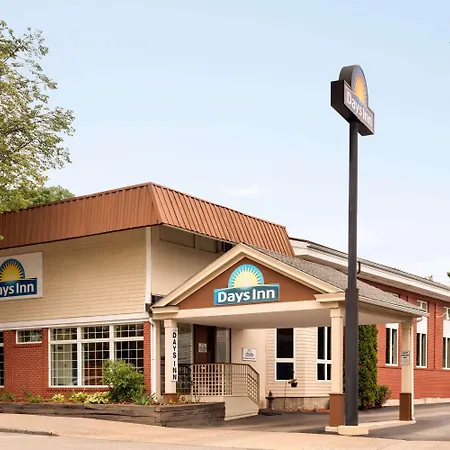 Days Inn By Wyndham Dover-3