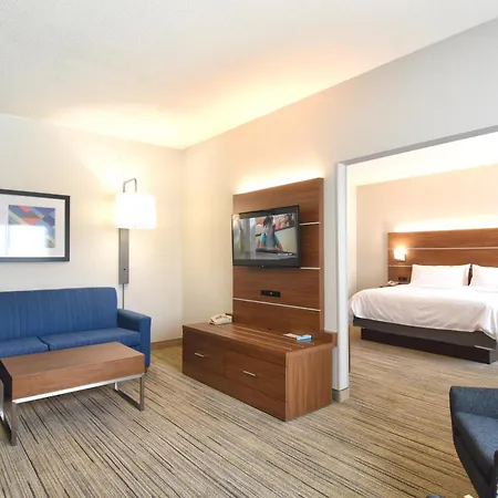 Holiday Inn Express & Suites Southern Pines-Pinehurst Area By Ihg-2