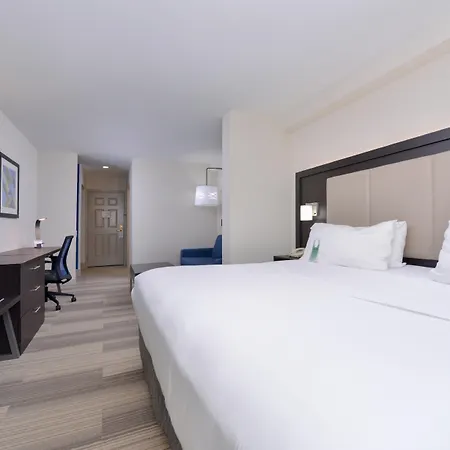 Holiday Inn Express Mystic By Ihg-3