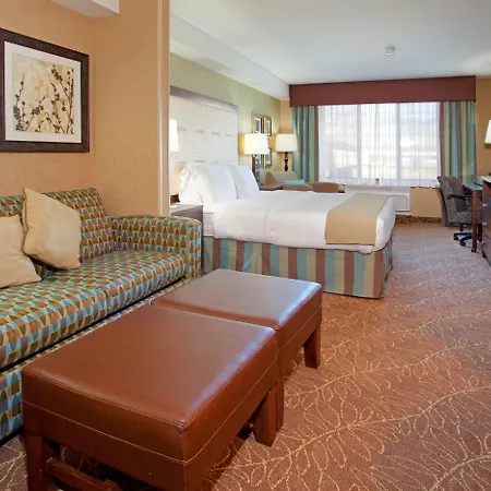 Holiday Inn Express & Suites Logan By Ihg-2