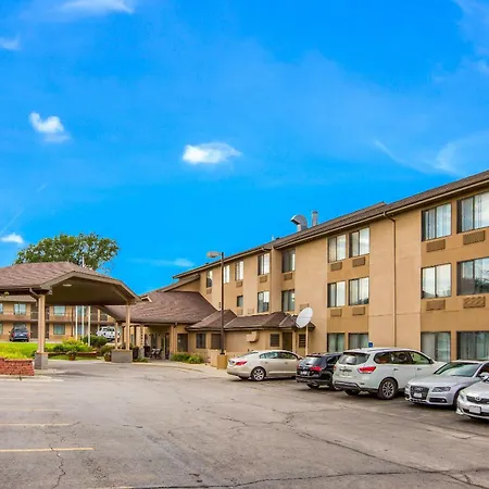 Quality Inn & Suites Lawrence - University Area-2
