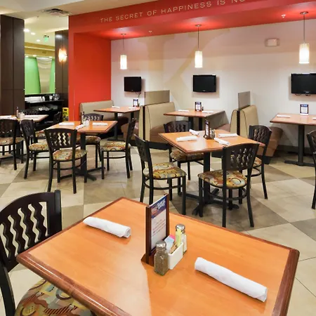 Holiday Inn Hotel & Suites Waco Northwest By Ihg-3