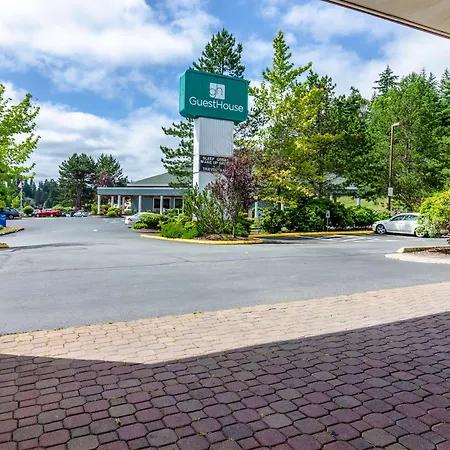 Guesthouse Inn & Suites Poulsbo-3