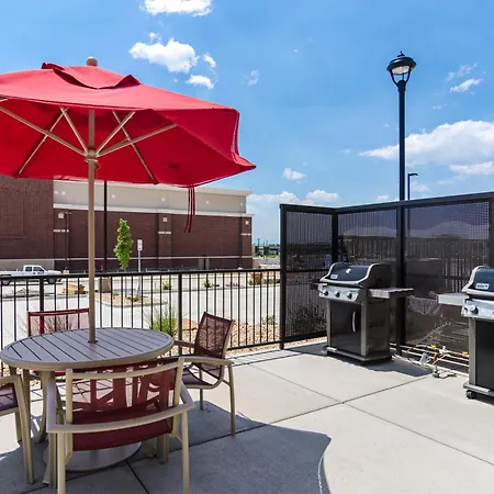 Comfort Suites Loveland-2