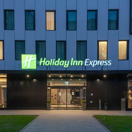 Holiday Inn Express Düsseldorf - Hauptbahnhof, an IHG Hotel-2