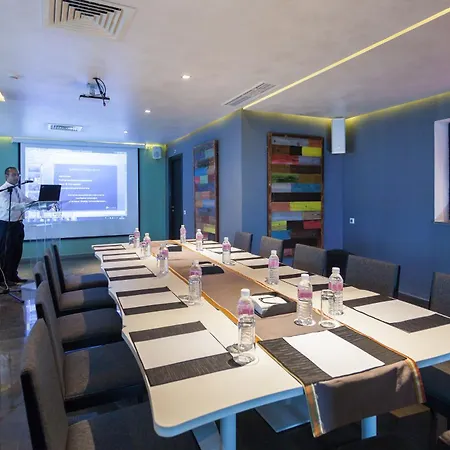 Business Hotel-3