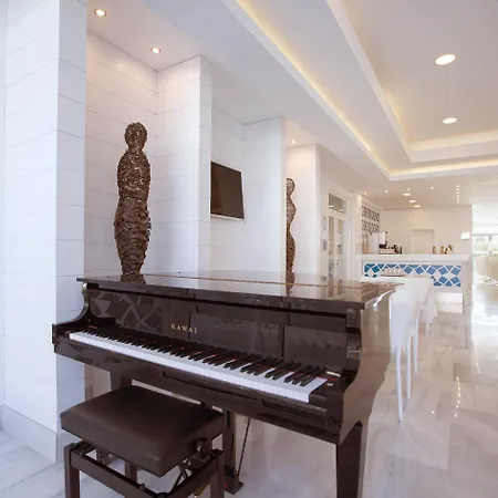 Mar Hotels Playa de Muro Suites-2