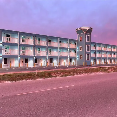 Seaside Boutique Hotel, Waves At Your Doorstep-3
