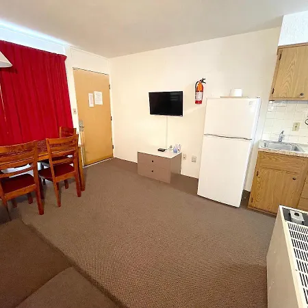 Cardinal Motel-3