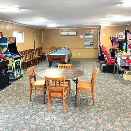 Cardinal Motel-2