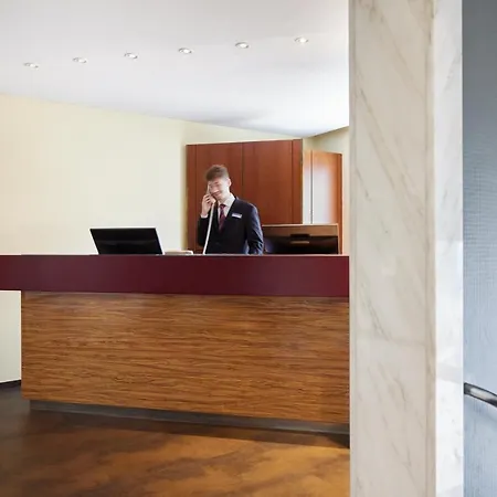 Hotel Central Hamburg-3