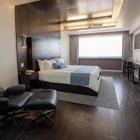 Pueblo Amigo Hotel Plaza Y Casino-3