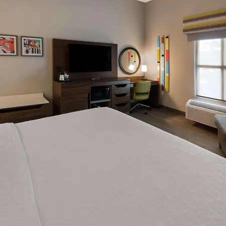 Hampton Inn And Suites Fredericksburg-2